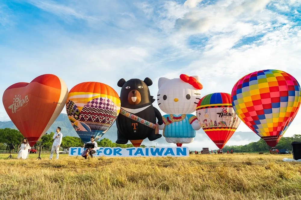 為台灣祈福！HELLO KITTY 熱氣球台東首航