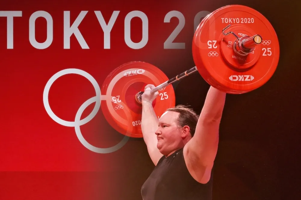 【東京奧運】締造平權歷史性一刻　紐西蘭舉重選手化成女兒身站上體育殿堂