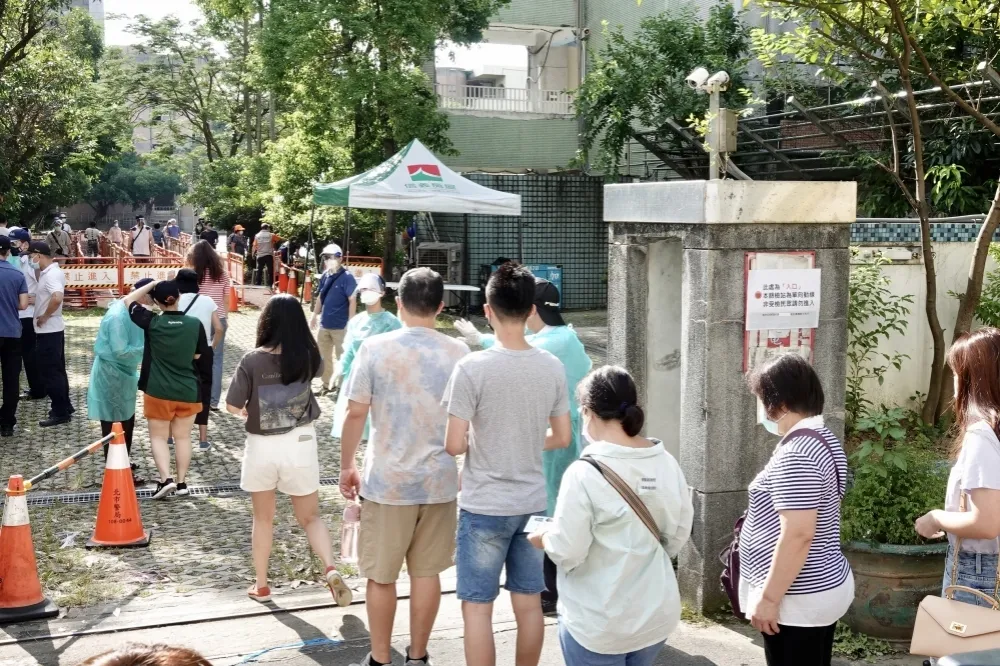 北市再爆攤商篩6次才確診　虎林市場、城隍廟都有足跡須清消