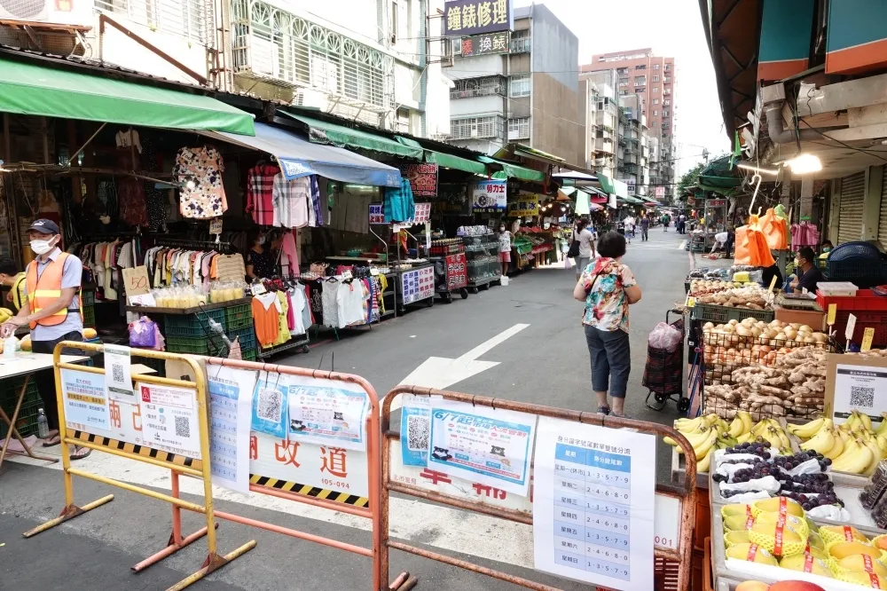 虎林市場攤商打疫苗+採檢第6次中鏢　急篩24人「9人結果出爐」