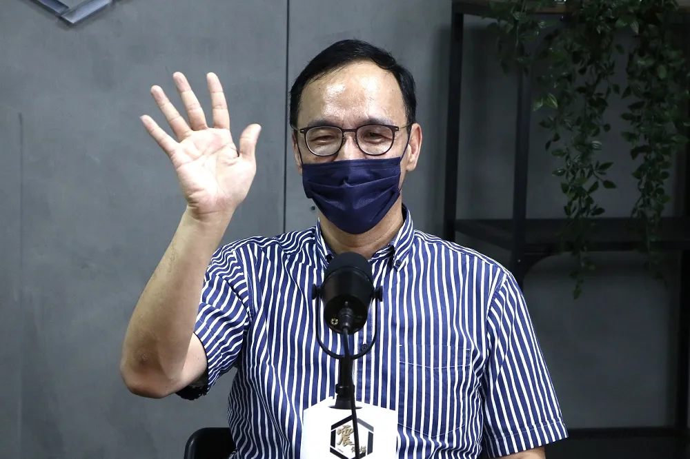 朱立倫參選黨魁再拋三大政見　透過LINE組織「打擊1450」攻擊