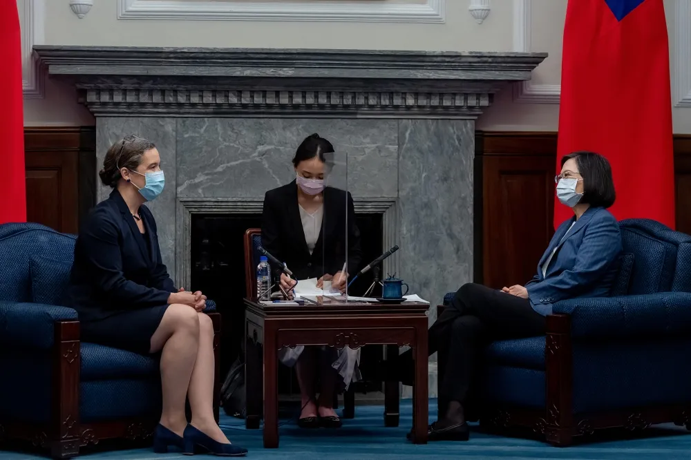蔡英文晤新任AIT處長　孫曉雅力讚：台美關係正處巔峰