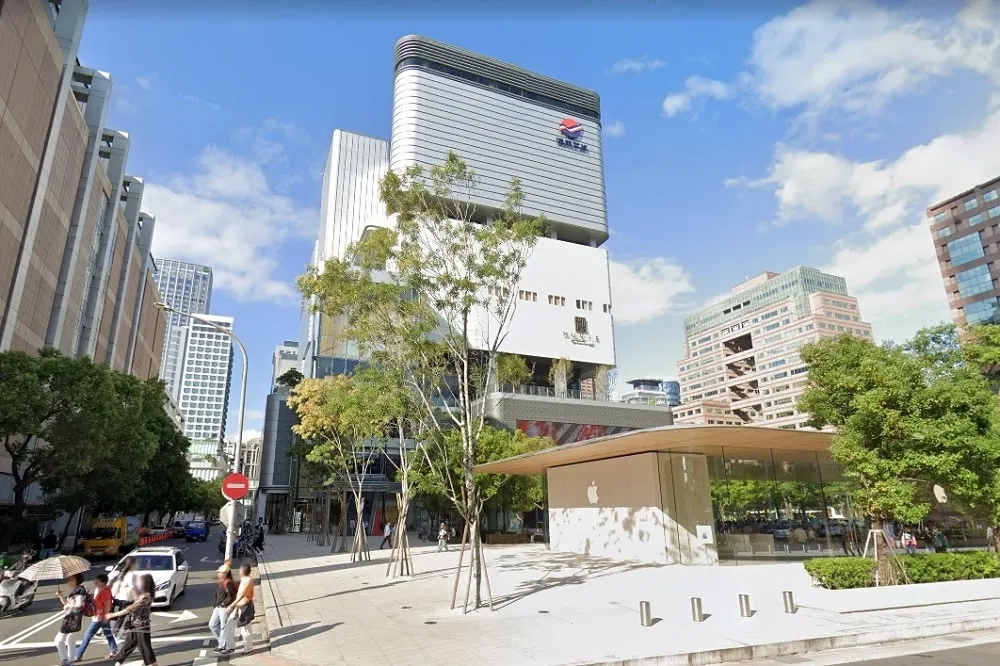 【快訊】遠百信義A13也沾確診足跡　緊急公告12日停業消毒
