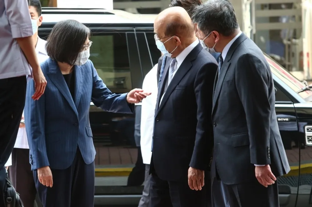 【內幕】蔡英文出面踩煞車　政院五倍券「拿1千換5千」措施有變數