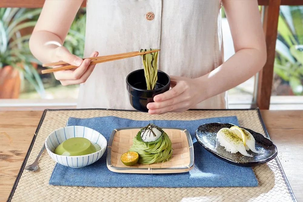 抹茶控快衝！爭鮮X辻利茶舖聯名推出「抹茶蕎麥麵」、「抹茶芭冰綠」等五款抹茶聯名料理