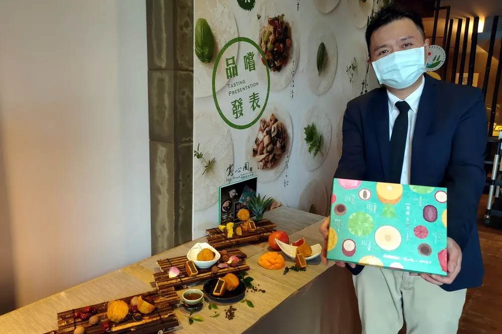素月餅的冠軍選擇　寬心園與吳寶春推出中秋聯名月餅禮盒