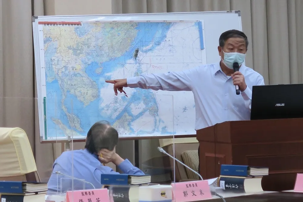 【20年首次】前參謀總長黃曙光到監院教「軍事課」　馬不停蹄督辦IDS