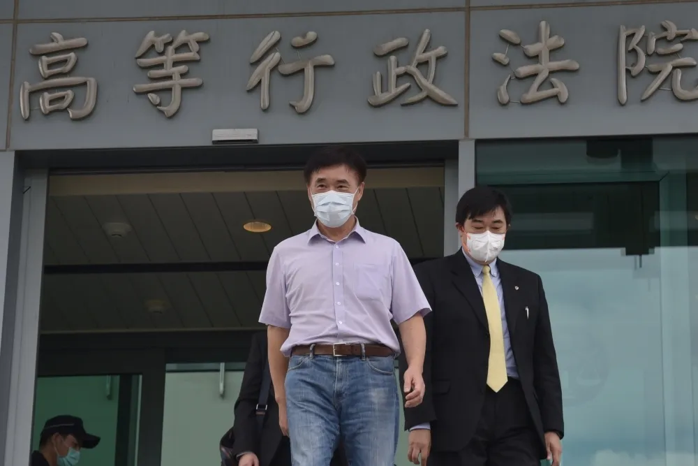 郝龍斌楊志良聲請停止高端EUA　北高行提這理由裁定駁回