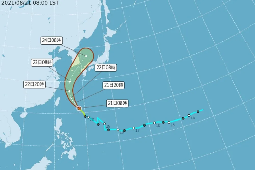 輕颱奧麥斯朝琉球方向衝　22日甩尾時最靠近台灣