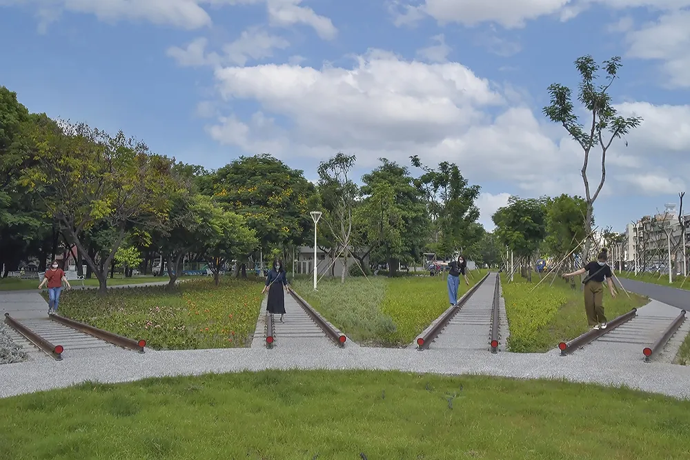 高雄防疫市政不停歇　綠園道鳳山計畫完工　促鳳城再鳳山商機活水