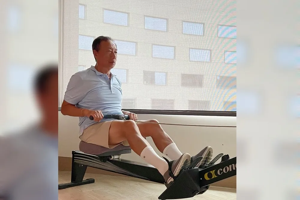調皮秀「隔離初體驗」　郭董曝：除了會議和運動，還多個眼睛看