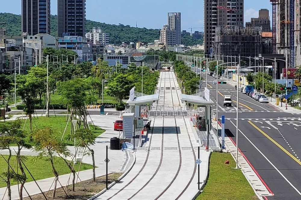 高雄防疫市政不停歇　完善捷運路網　促進產業發展