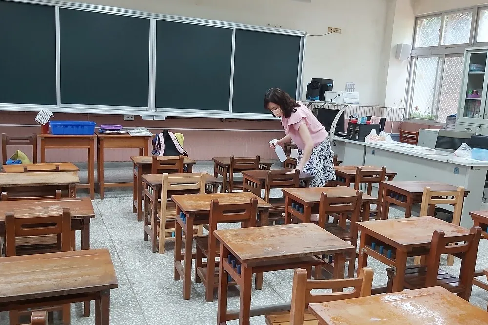 【開學了】台南市府祭出高停課標準　1人匡列全校停課1天