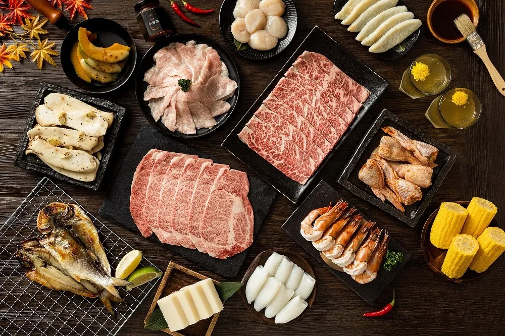 【有片】橘色餐飲集團首次推出中秋限定烤肉組　黑毛和牛、伊比利豬等奢華食材全台免運宅配到府
