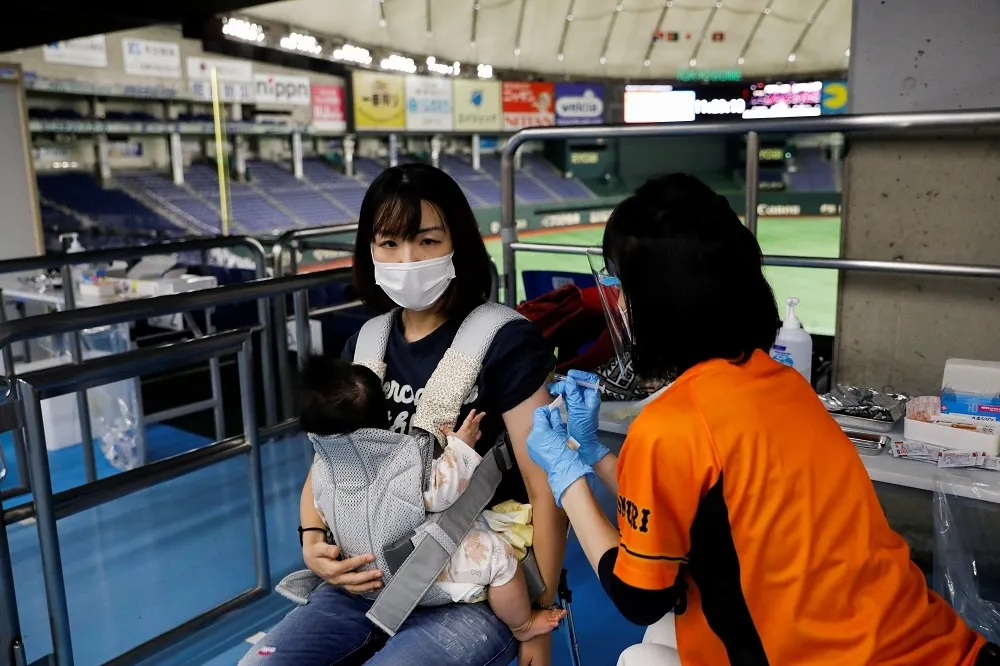 【新冠肺炎】緊急停用污染莫德納疫苗　日本再傳疑接種死亡病例