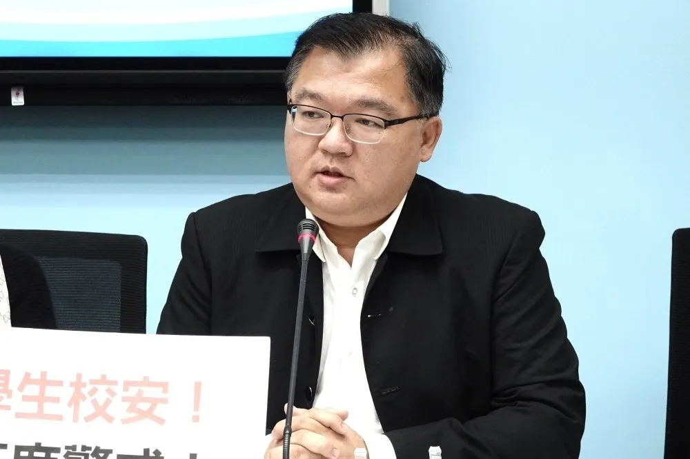 陳時中接機BNT挨酸　藍委：主子不擋就出現搶功收割嘴臉