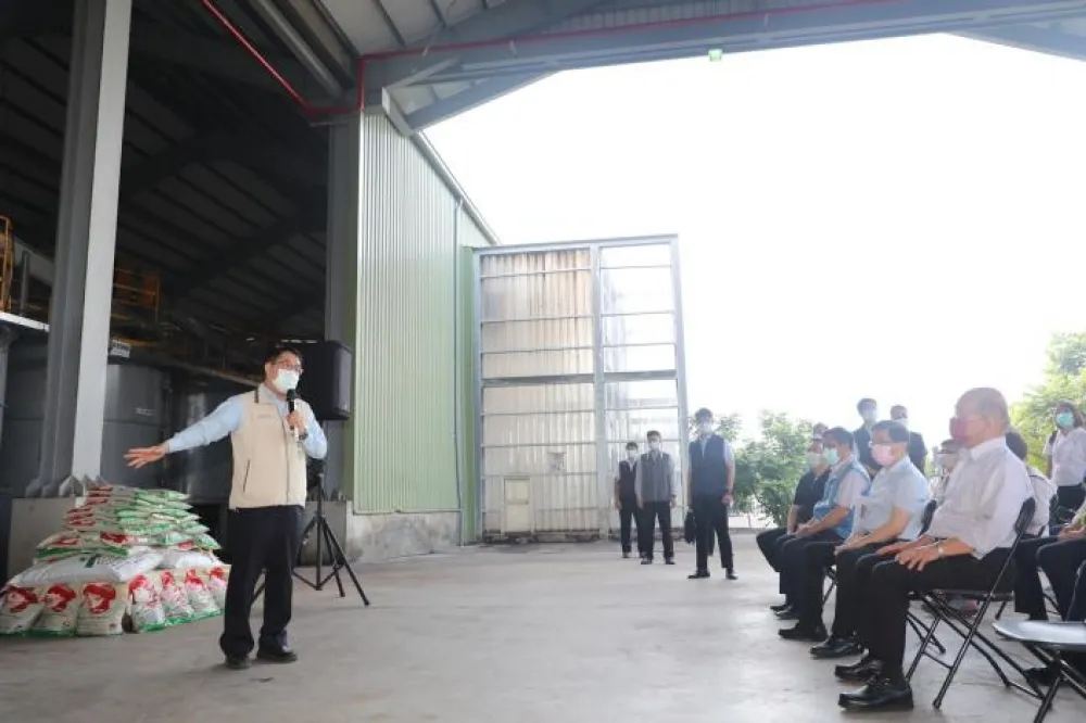 蘇貞昌巡視城西廚餘高速發酵廠肯定臺南市超前部署   