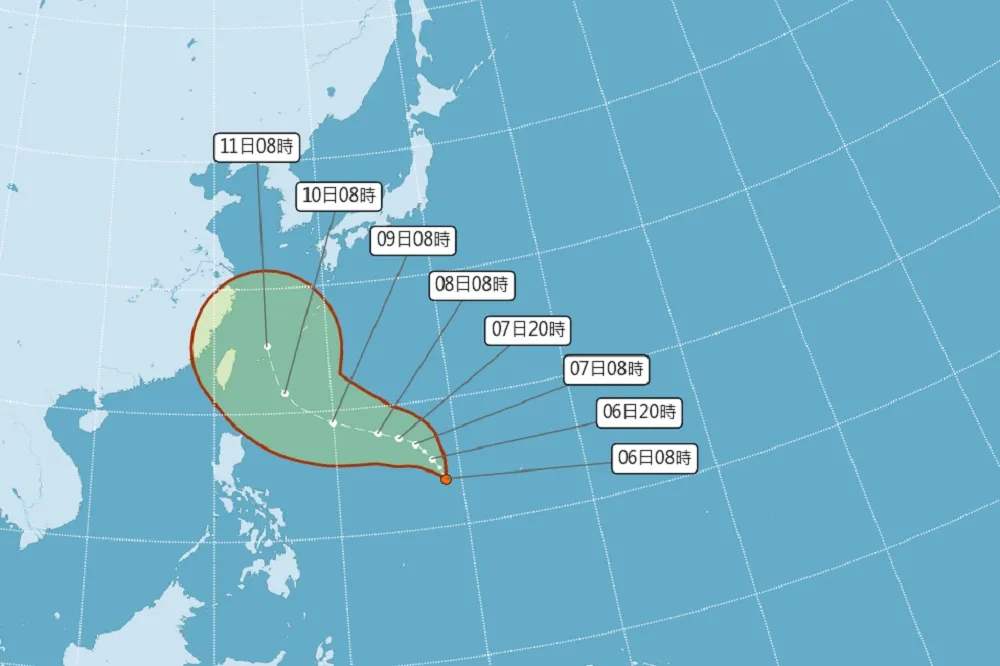 「熱帶擾動」不斷增強！颱風「康森」最快後天生成　周五挾風雨進逼北台