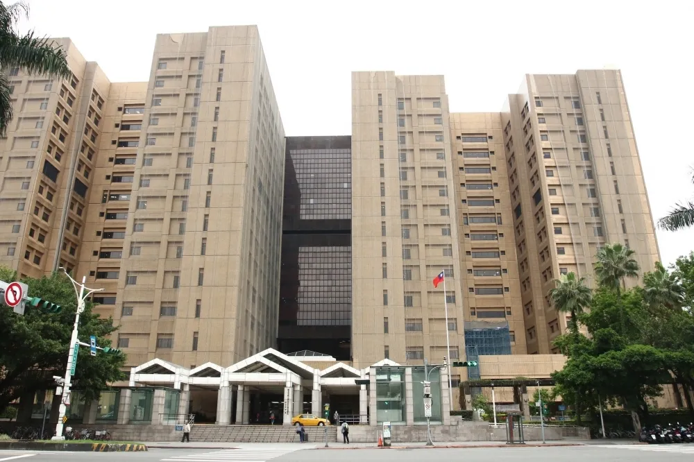 【快訊】台大醫院驚傳麻醉師確診影響開刀房　陳時中證實收到報告
