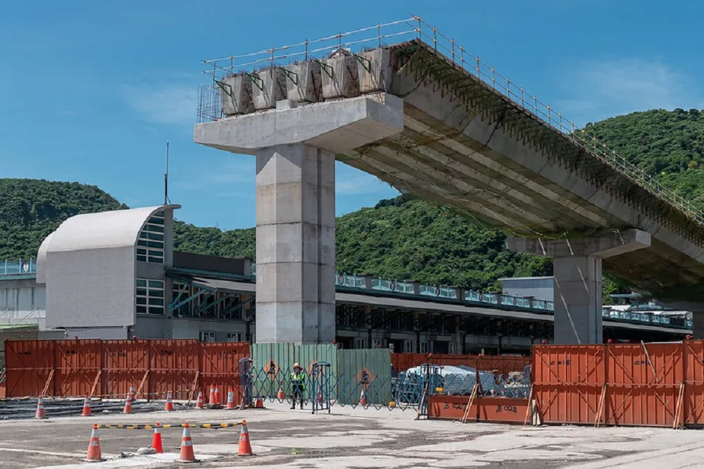 蔡英文二度視察南方澳跨港大橋　揮別斷橋意外盼明年提前通車
