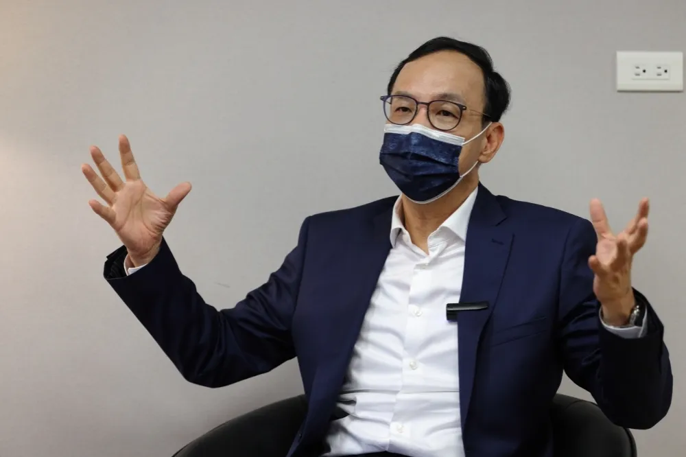 【朱立倫專訪】喊親督「藍軍大智庫」　獵才外掛影子內閣添戰力