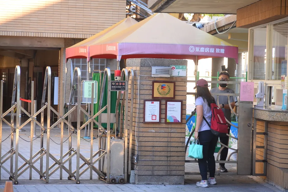 北市民生國中學生確診風暴　教育局勸導周邊補習班線上教學