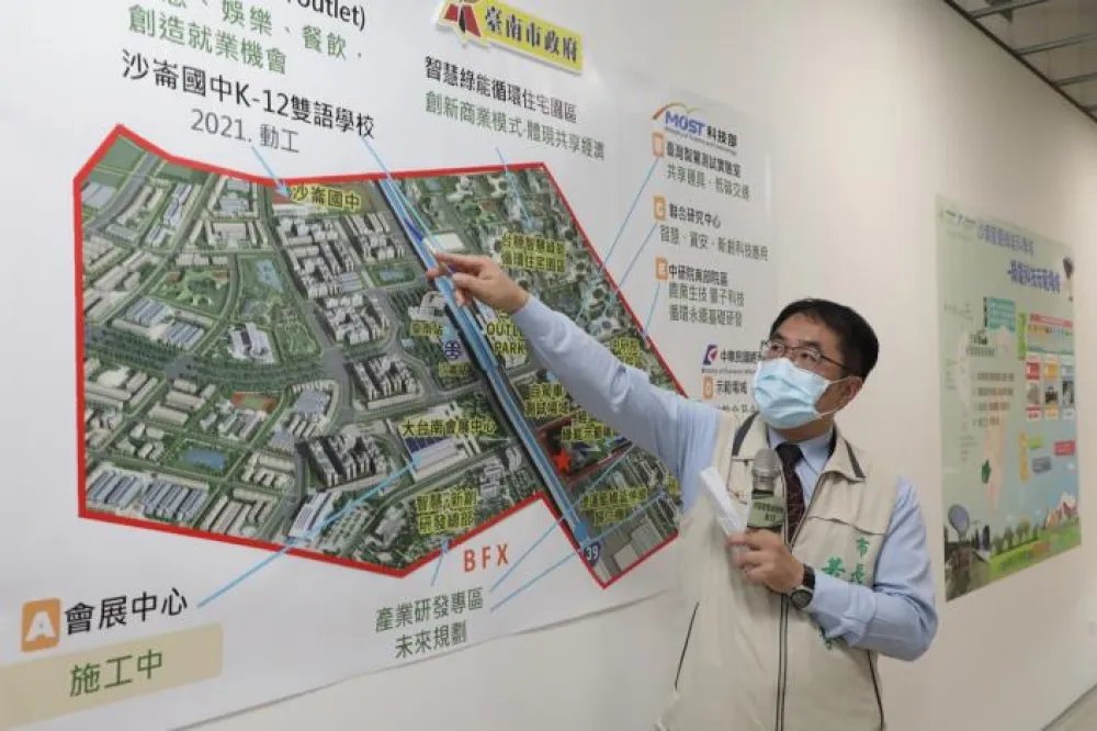  黃偉哲視察沙崙科學城辦公室             期盼整合資源攜手共創榮景