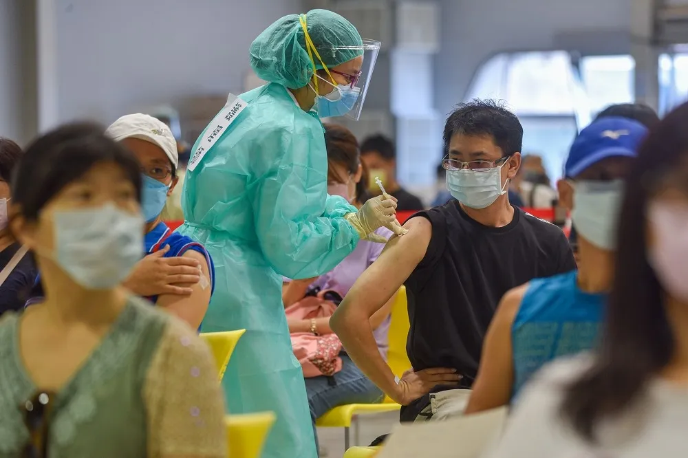 第1劑「有BNT就要打BNT」　沈政男：瘦死的駱駝還是比馬大