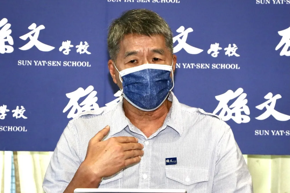 張亞中民調聲勢看漲遭起底　昔日情史股市代操失利　　