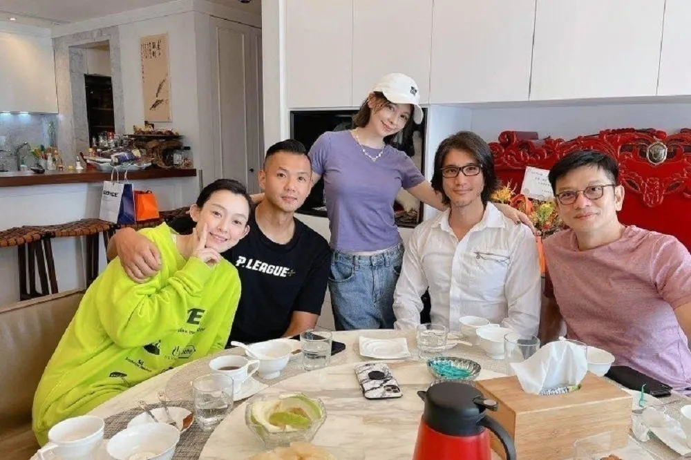 王力宏自主健康管理期間聚餐　黃珊珊：假期結束就開罰