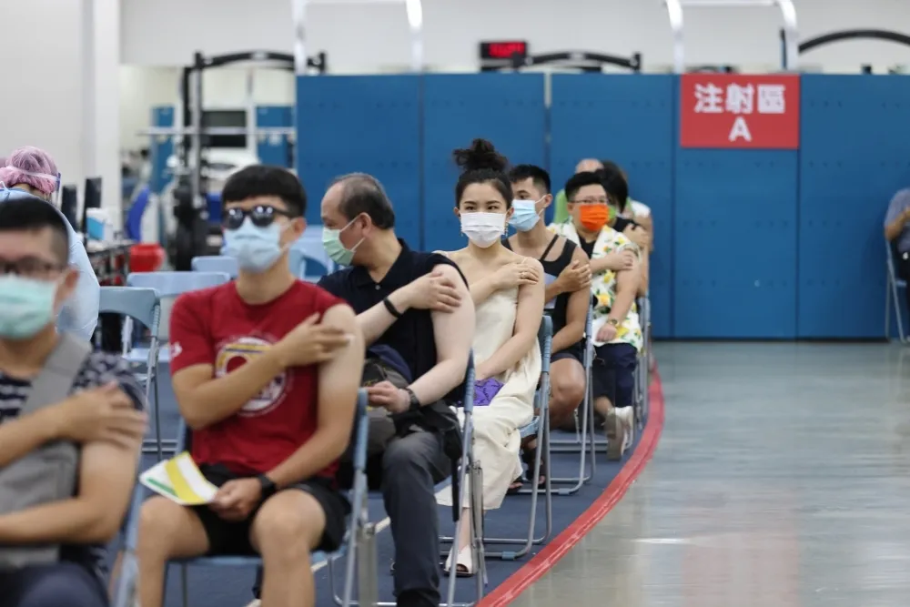 男大生自曝打疫苗引發心肌炎經驗　胸部劇痛吞8顆止痛藥都沒用