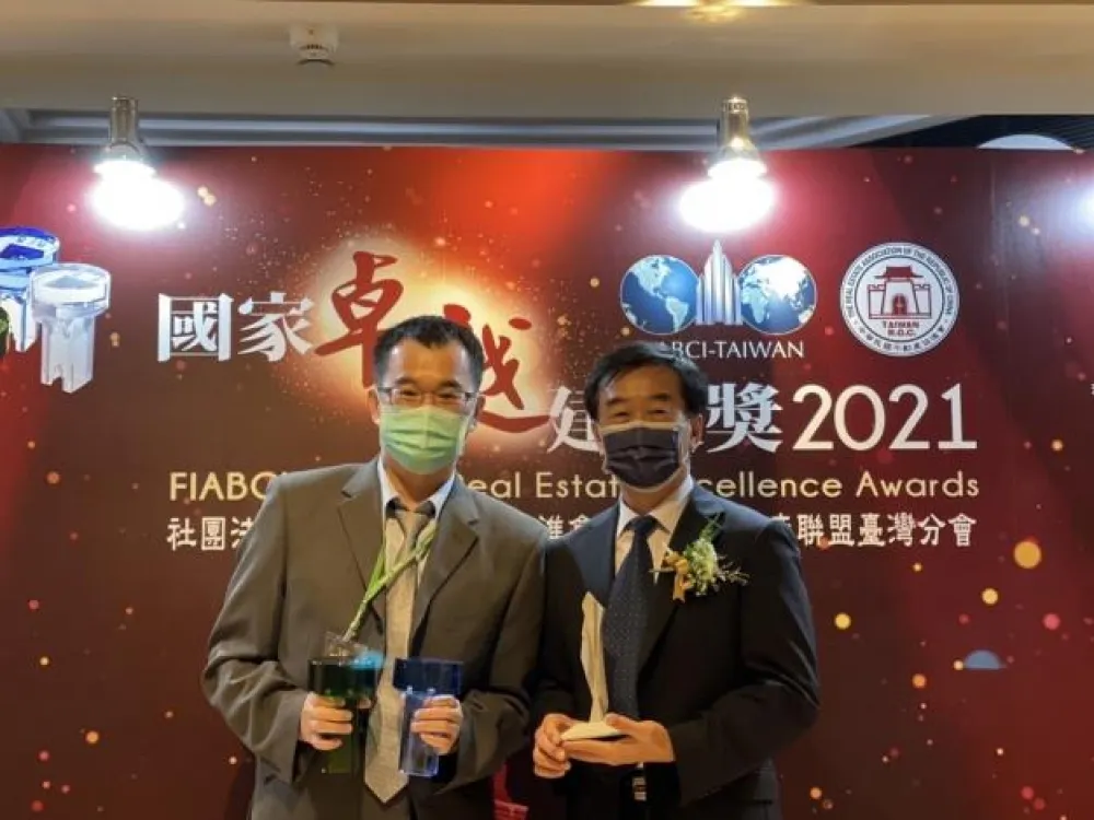 臺南三處開發重劃工程獲卓越建設獎    黃偉哲力讚地政局表現