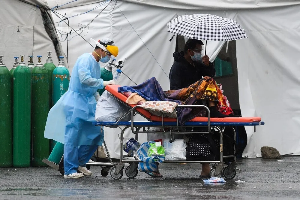 菲律賓逐步解封　年底前將為全體旅遊業人員完成疫苗接種
