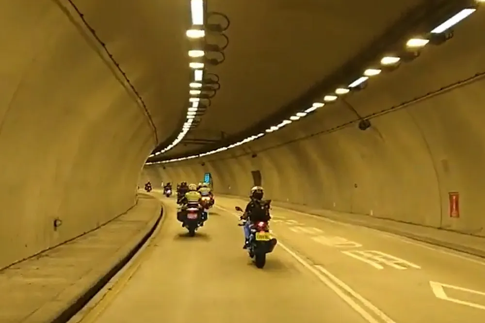 大型重機可試乘蘇花改路段了　數百輛車友興奮暢遊體驗