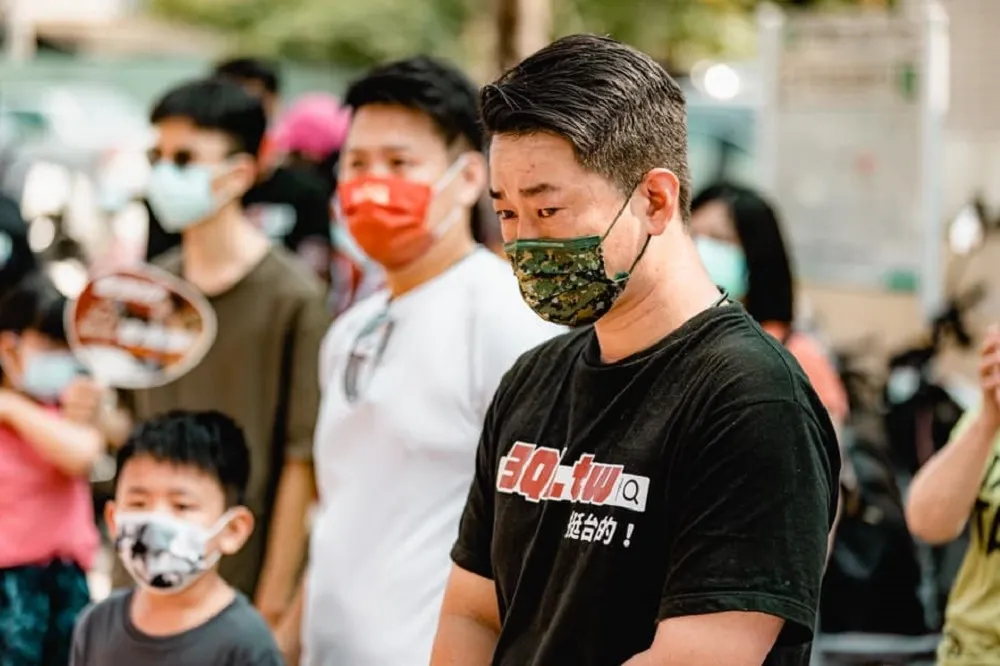 刪Q罷免案倒數3周　陳柏惟見志工隊來撐腰掉下男兒淚