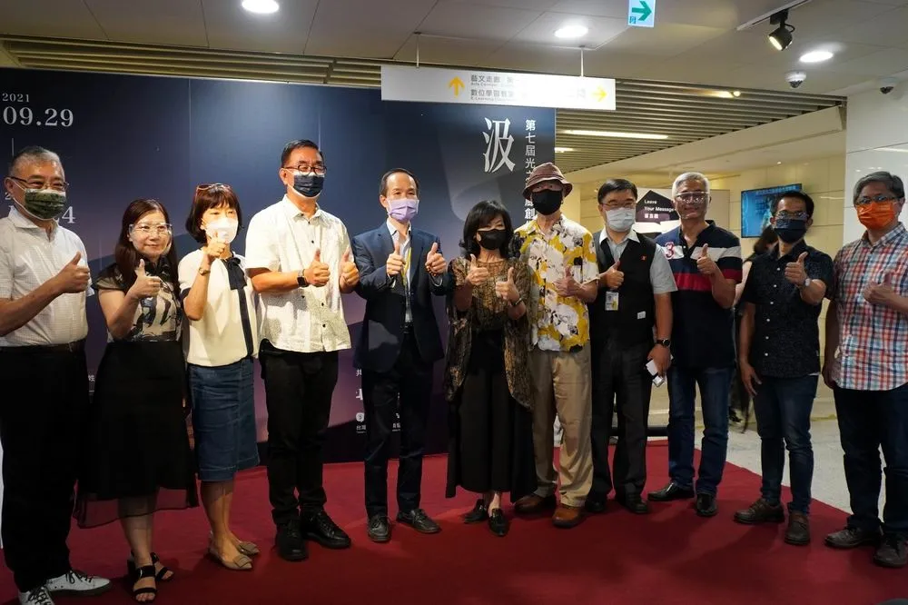 第七屆光之藝廊創作獎暨精華成果展國資圖登場