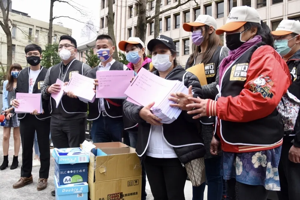 刪Q總部批陳柏惟肇逃太惡劣　呼籲他自動請辭立委才體面