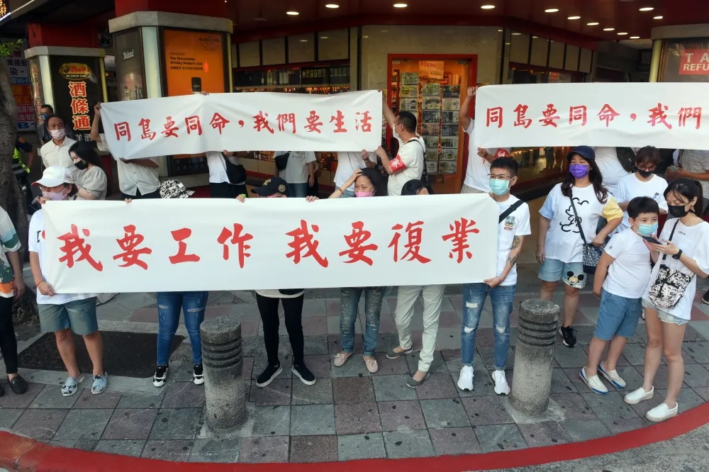 八大行業「活不下去」求解禁、校園防疫怎鬆綁　新北曝最新規畫