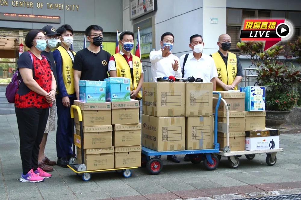 【直播】二階最後衝刺　罷免林昶佐團體繳交連署書