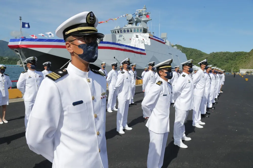 離譜！塔江後續艦船體建造從14億飆至18億　海軍亂撒錢「疑獨厚龍德造船」