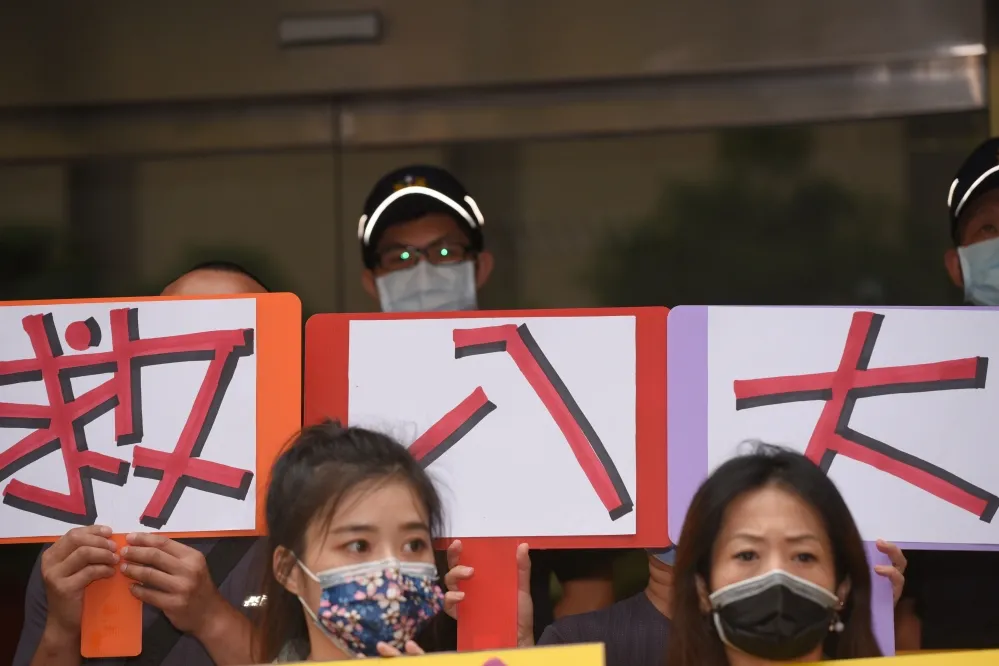 酒店妹怒吼有效！　指揮中心下周揭八大行業復業指引