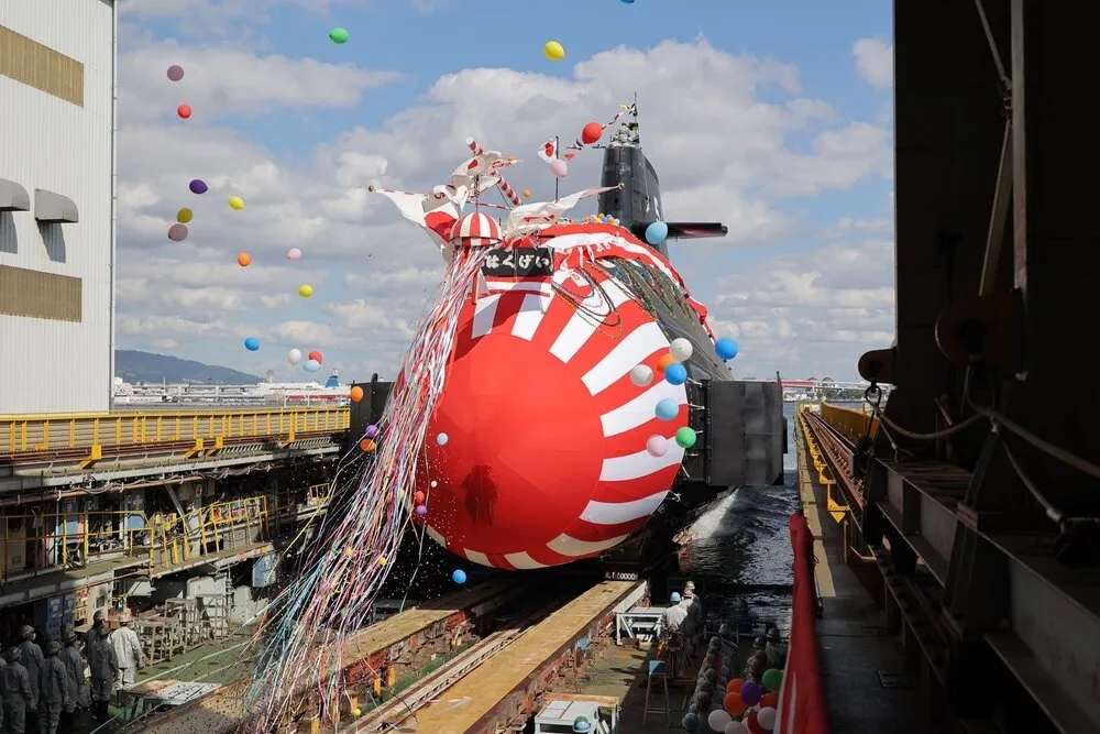 【耗資178億】大鯨型二號艦　日本三千噸級潛艦「白鯨」下水
