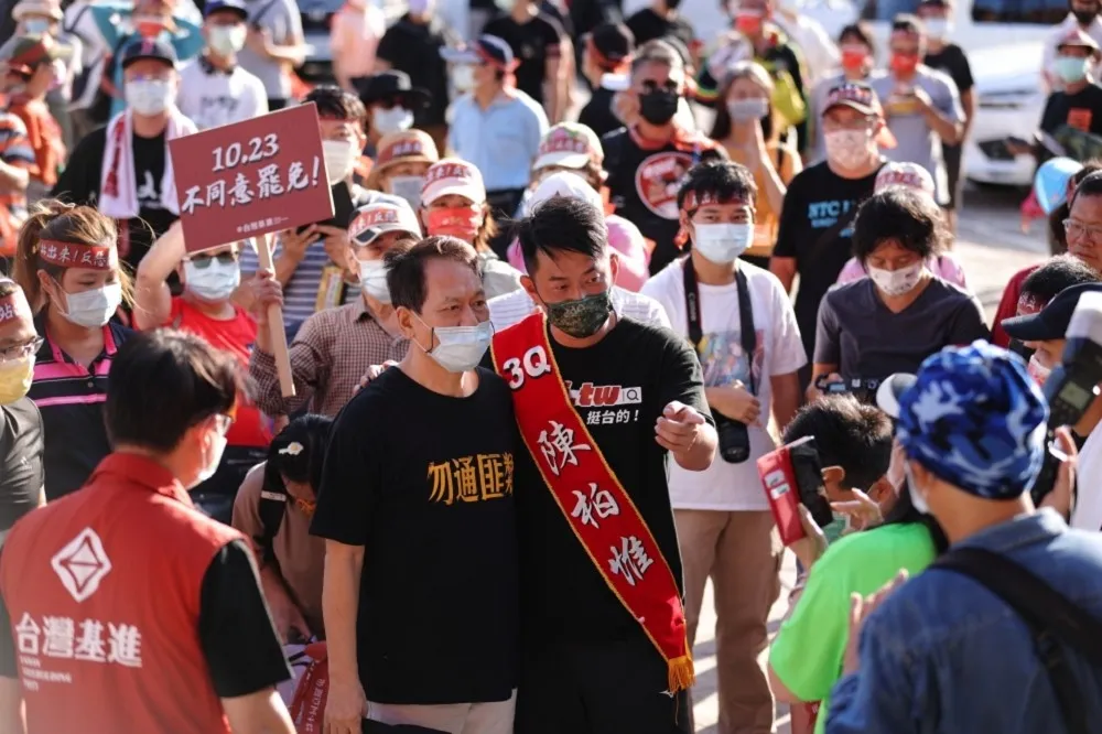 【刪Q罷免倒數2天】綠「切蘋果」反動員　藍拚找中間票打破僵局