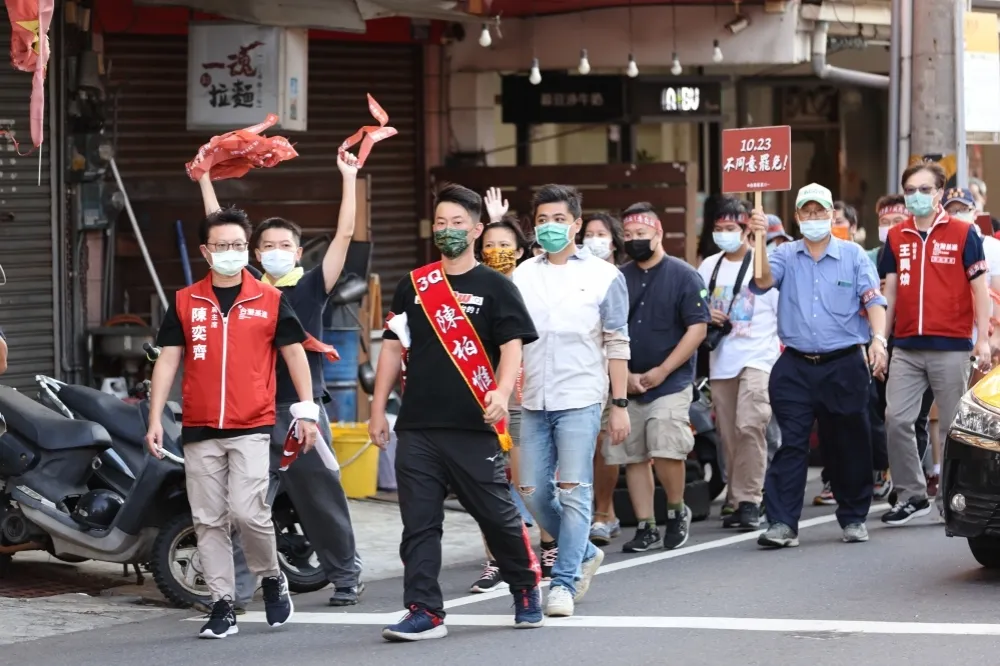 【刪Q罷免案倒數1天】陳柏惟苦行最後一哩路　藍營總動員掃街站台
