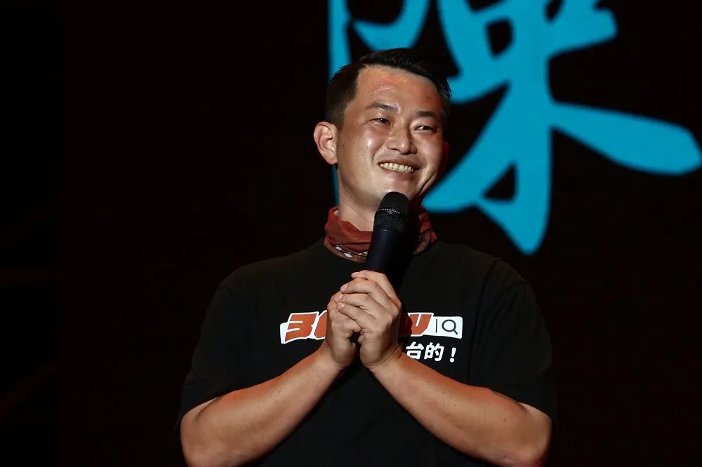 【挺Q晚會】不甩「吃屎哥」鬧場　陳柏惟感性催票落下男兒淚