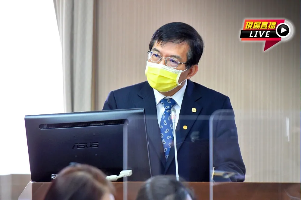【國會直播】柯文哲笑基隆捷運騙局　王國材赴立院備詢預算