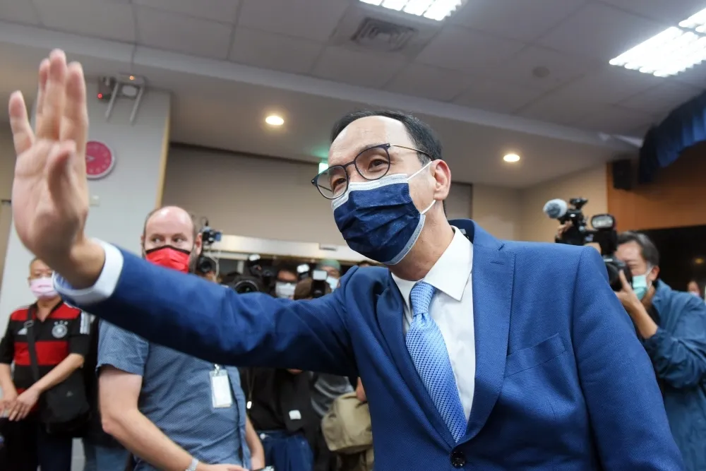 【三中案馬無罪】連朱立倫岳父都說「交易過程有鬼」　民進黨：牽拖綠營凸顯心虛