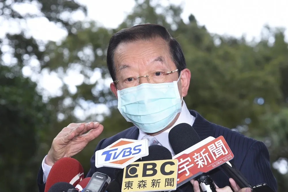 再提證詞反擊「非線民」　施明德夫婦爆料真實性謝長廷非常存疑