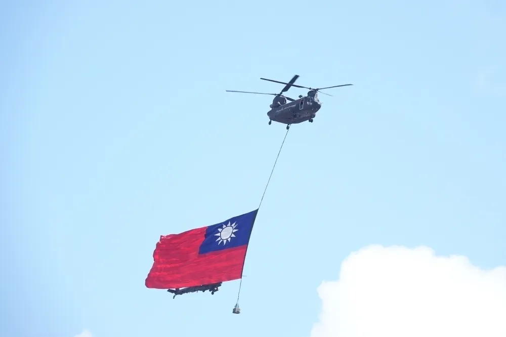 中華民國紀事本末　民初如何從分權共和走向集權專制？