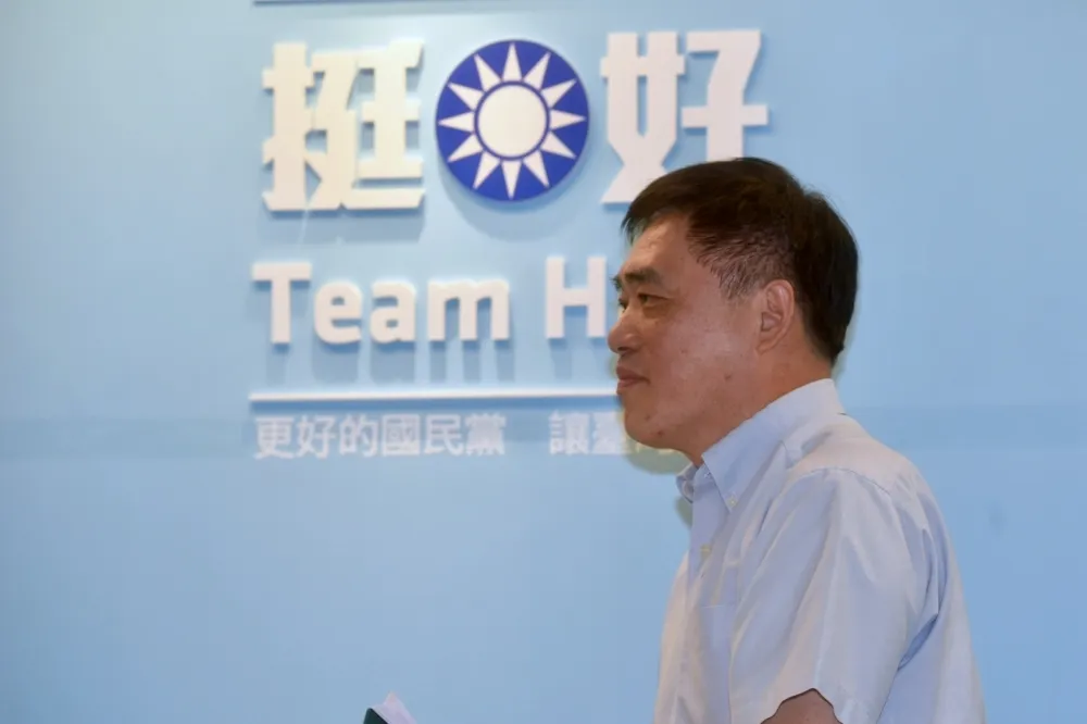 人事案才通過就被打臉　郝龍斌拒絕朱立倫中評會主席團主席任命